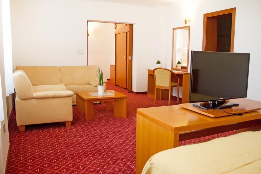 Hotel Celeia Celje Dış mekan fotoğraf