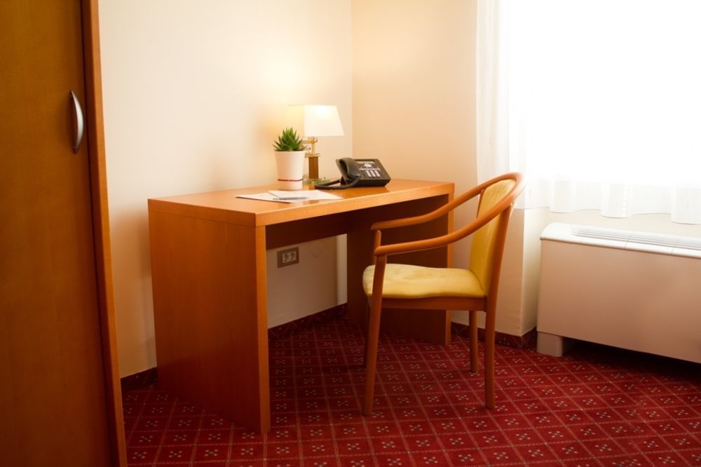 Hotel Celeia Celje Dış mekan fotoğraf