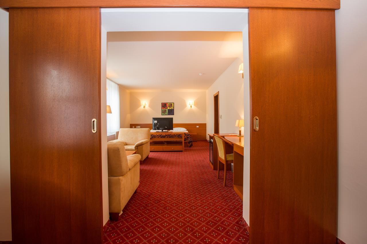 Hotel Celeia Celje Dış mekan fotoğraf