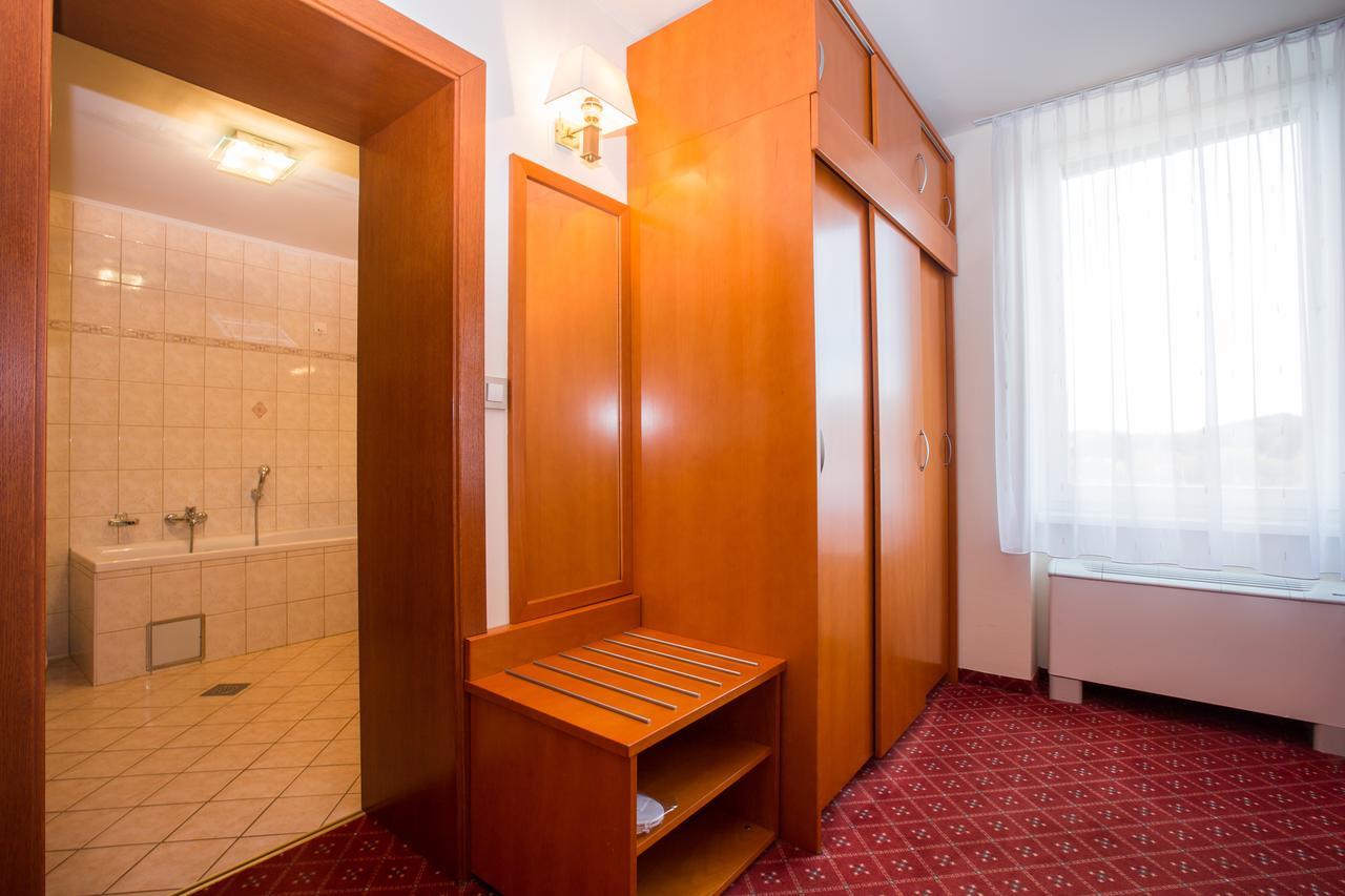 Hotel Celeia Celje Dış mekan fotoğraf